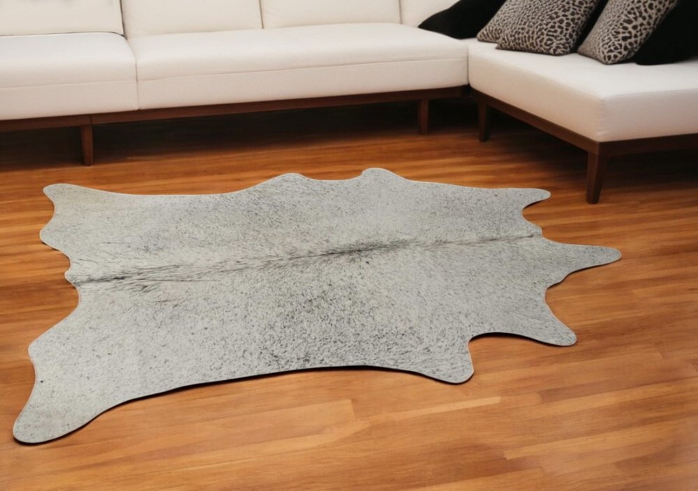 Gray Cowhide Area Rug – Hand Tufted, Stain Resistant