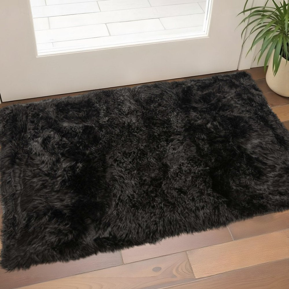 3' X 5' Black Natural Rectangular Sheepskin Area Rug