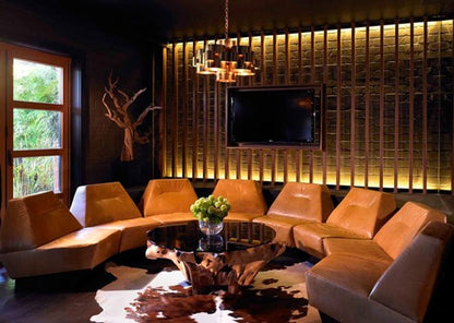 Cowhide Area Rug – Brown & Black Modern Accent