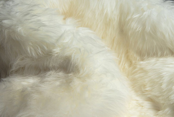6' X 8' Natural New Zealand Sheepskin Area Rug alternate view