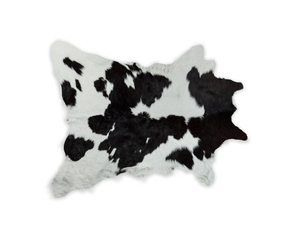 Black Cowhide Area Rug – Handwoven, Stain Resistant