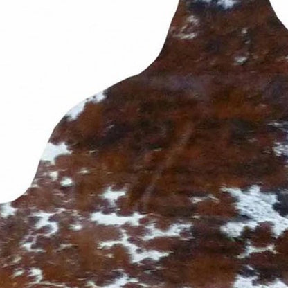 Brown Cowhide Area Rug – Handmade, Soft & Stylish Decor