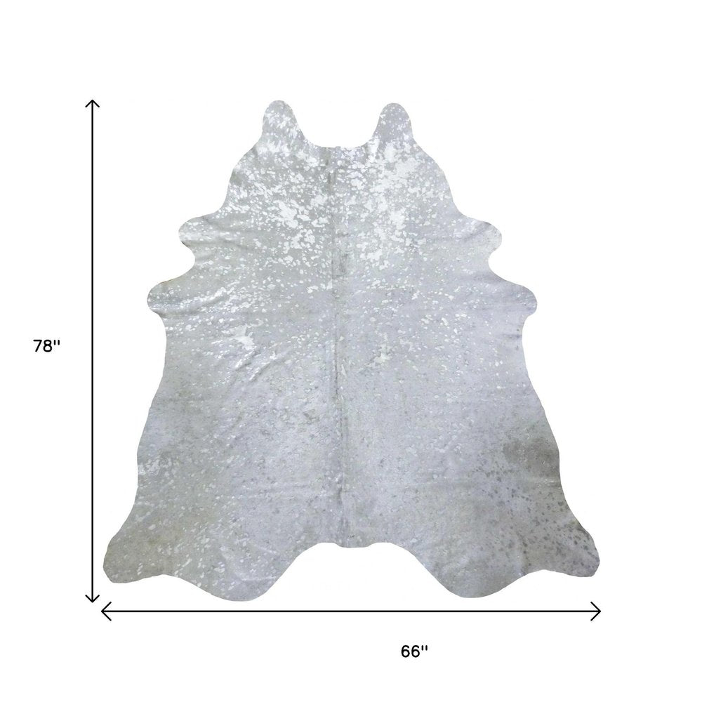 Brown Cowhide Area Rug – Handmade, Soft & Stylish Decor