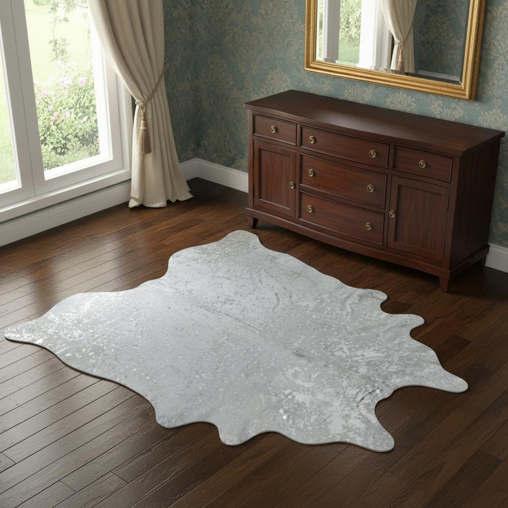 Silver Cowhide Area Rug – Handmade