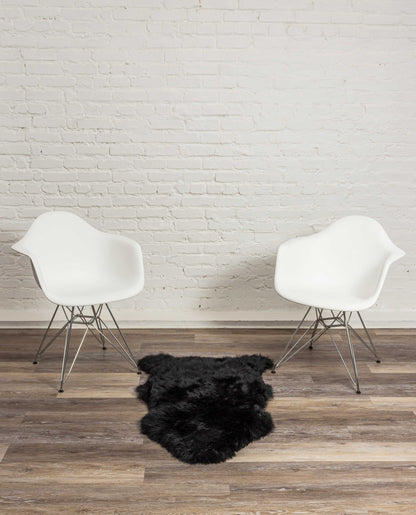 2' X 3' Black New Zealand Natural Sheepskin Rug