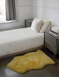 2' x 3' Yellow New Zealand Lambs Wool Handmade Area Rug — sheepskin area rug 4