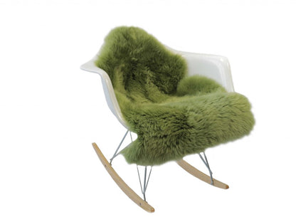 **Sage Lambs Wool Area Rug – Soft, Stain-Resistant Comfort**