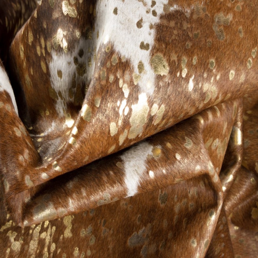 Brown Cowhide Area Rug – Soft, Modern Statement Decor