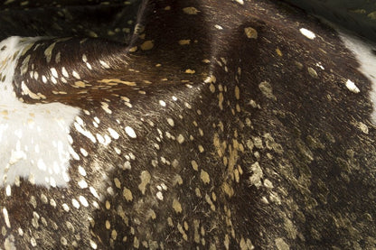 Gold Cowhide Area Rug – Modern 6x7 Statement Decor