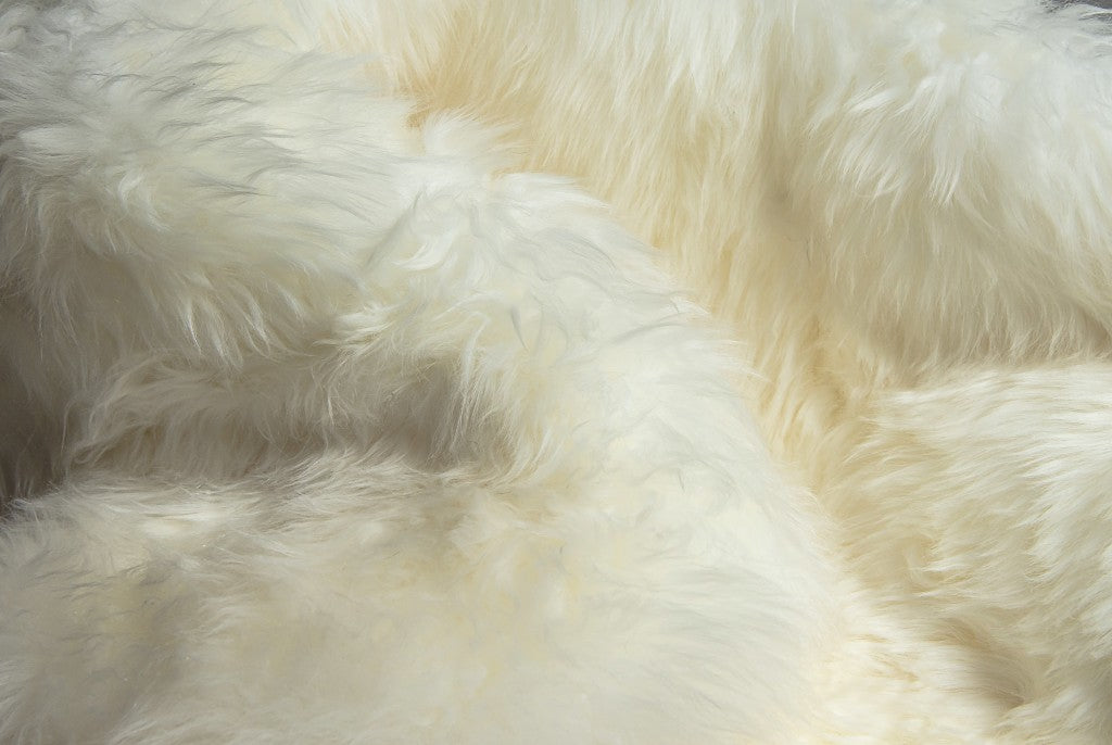 3' x 5' Trio Natural Off-White Sheepskin Area Rug