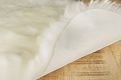 3' x 5' Trio Natural Off-White Sheepskin Area Rug