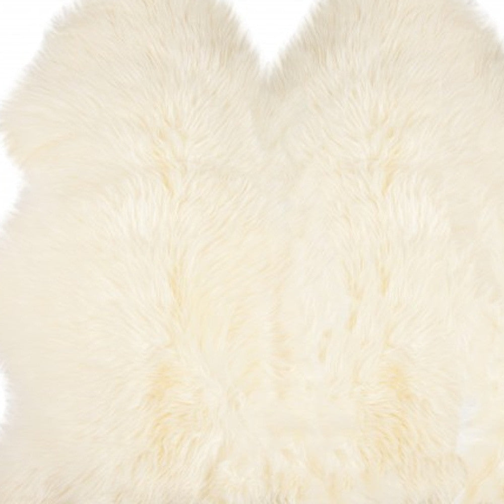 3' x 5' Trio Natural Off-White Sheepskin Area Rug