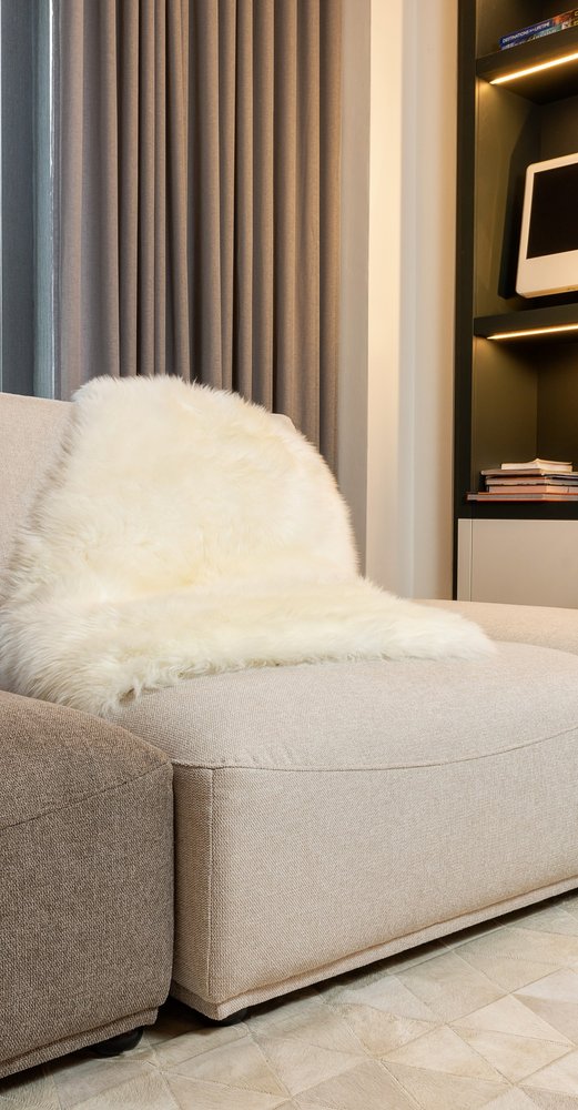 2' X 5' Natural Rectangular Sheepskin Area Rug alternate view