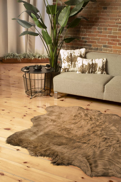 Tan Faux Sheepskin Non-Skid Area Rug – 5' x 6' | Luxurious Soft Shaggy Rug for Living Rooms, Bedrooms & Offices