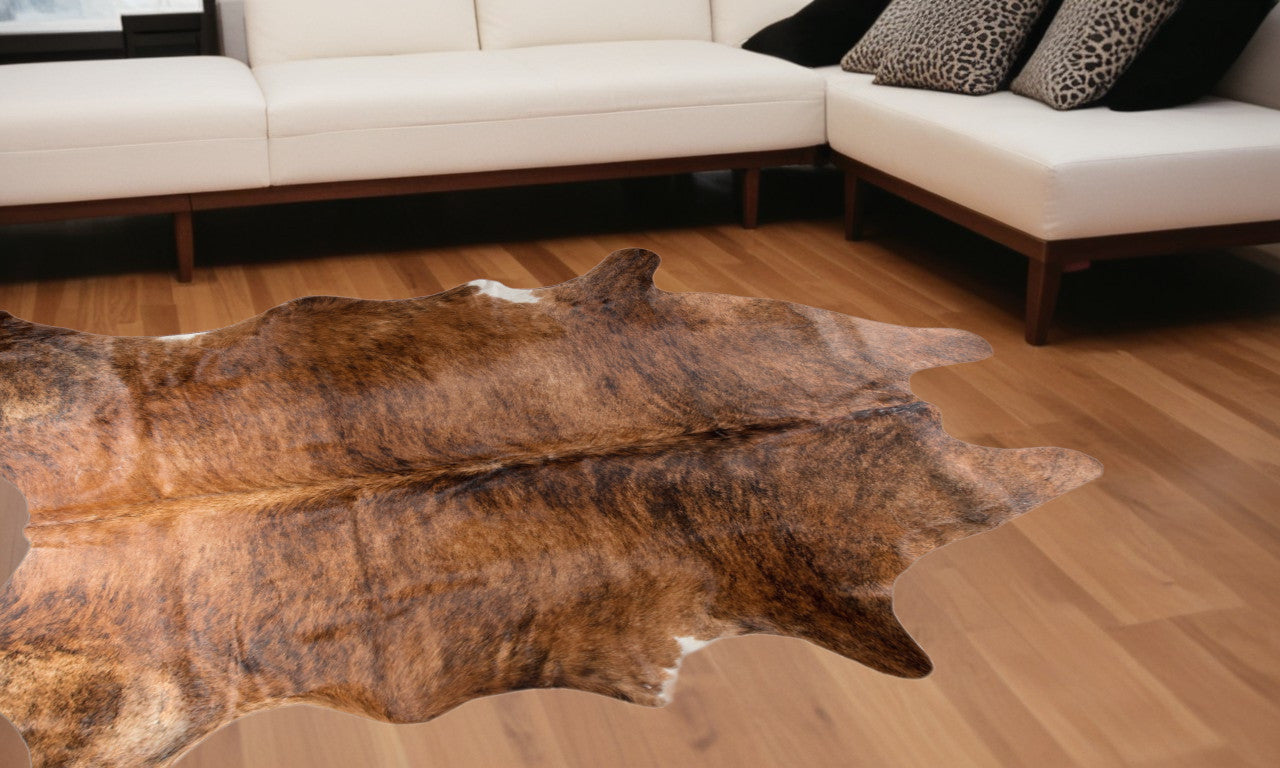 5' X 7' Brown Cowhide Hand Knotted Area Rug