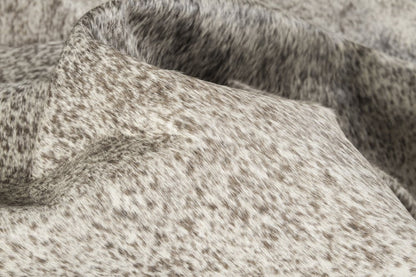 Light Gray Cowhide Hand Knotted Area Rug, 5x7 – Stain Resistant