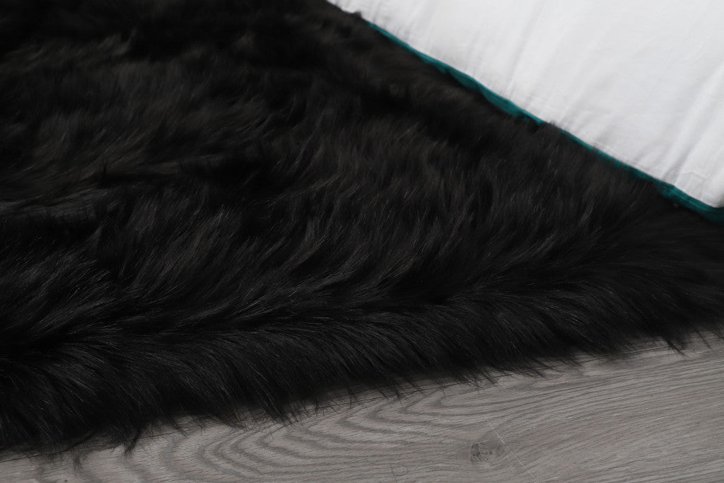 5' X 7' Charcoal Faux Sheepskin Shag Washable Area Rug