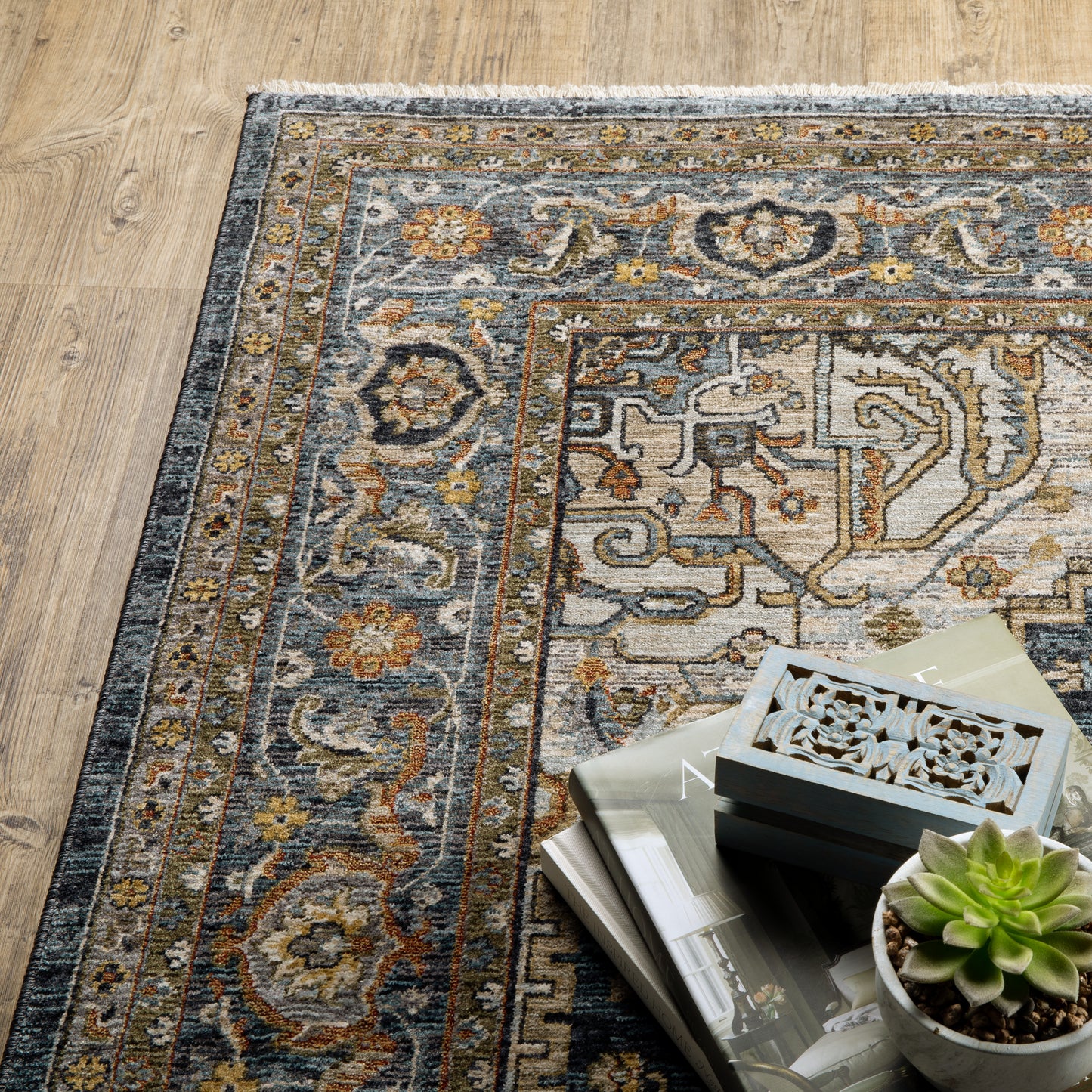 Aberdeen Blue Taupe Traditional Medallion Indoor Rug