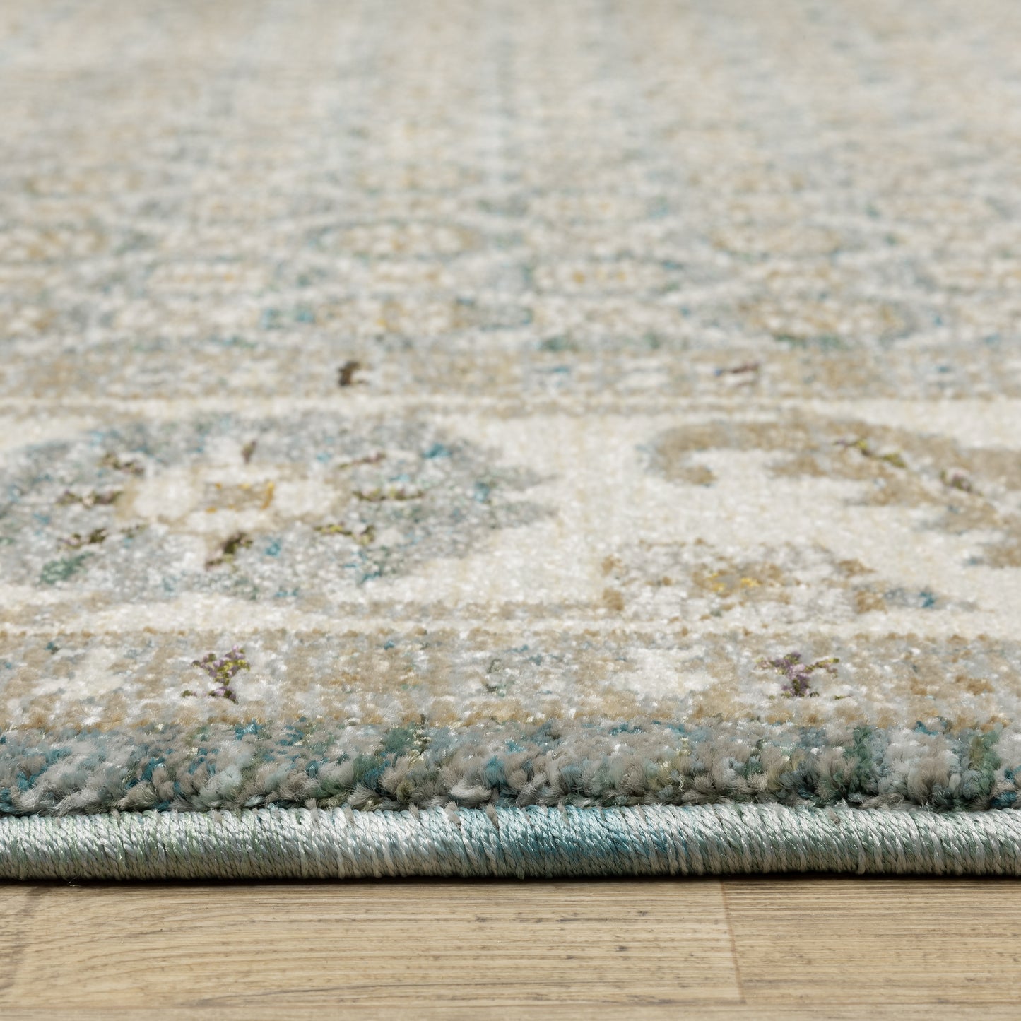 Andorra Blue Ivory Traditional Oriental Indoor Rug