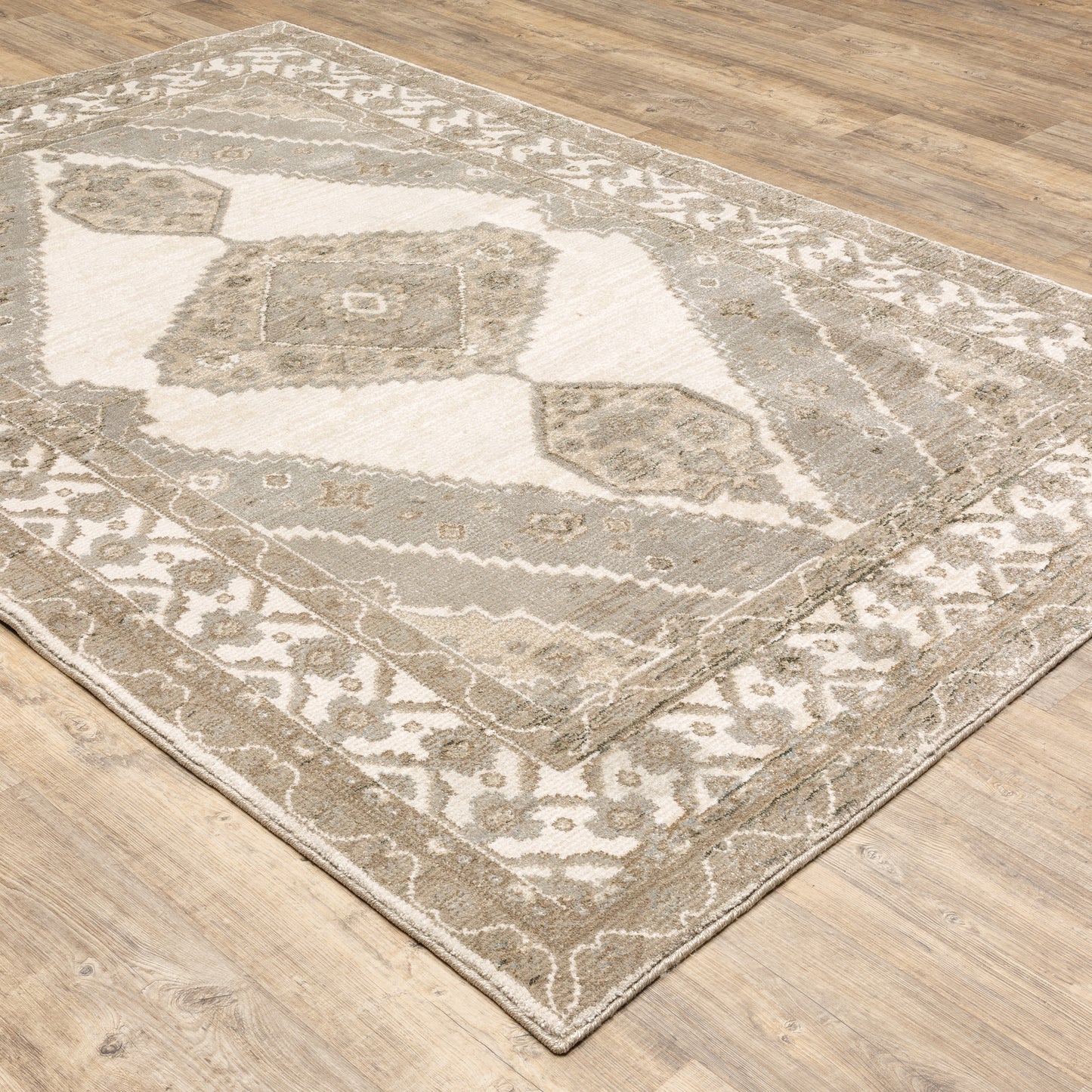 Andorra Beige Ivory Traditional Oriental Indoor Rug