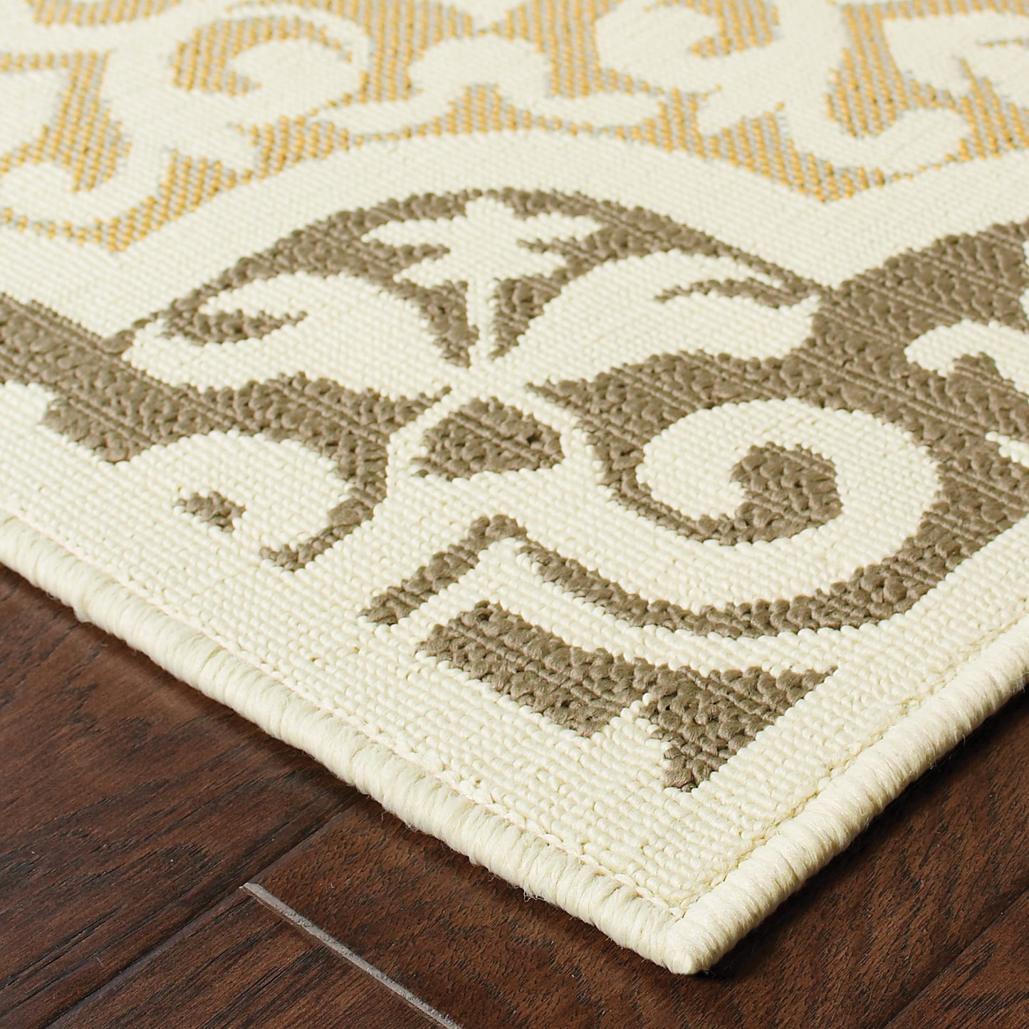 Bali Ivory Grey Casual Floral Indoor/Outdoor Rug