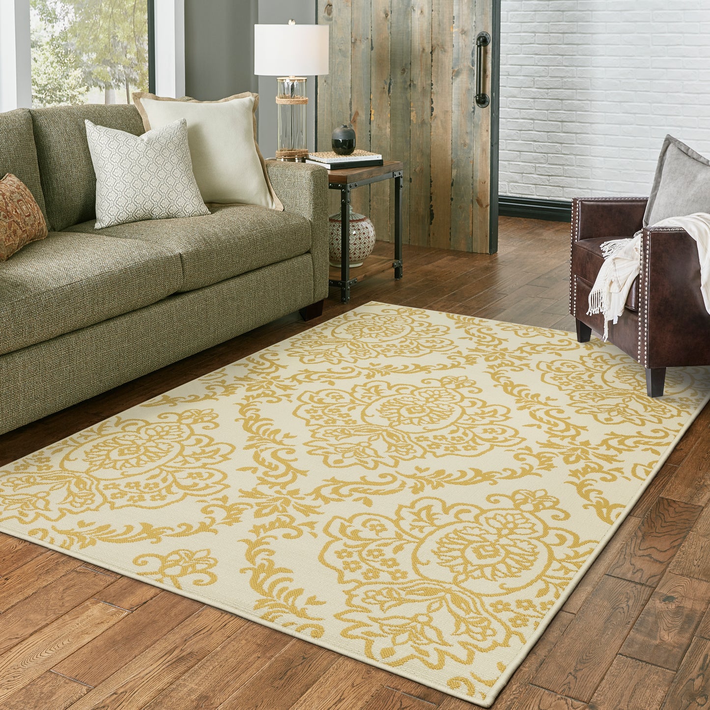 Bali Ivory Gold Transitional Floral Indoor/Outdoor Rug