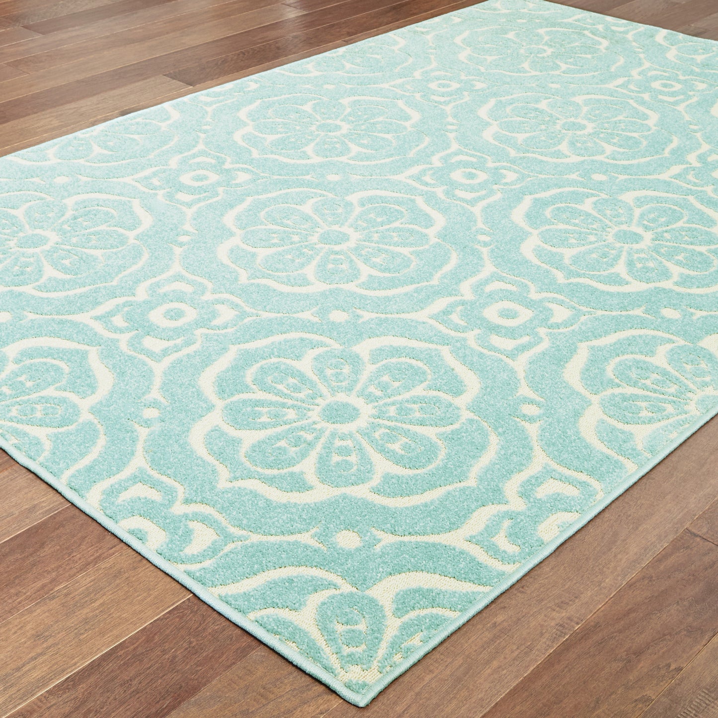 Barbados Blue Ivory Global Floral Indoor/Outdoor Rug