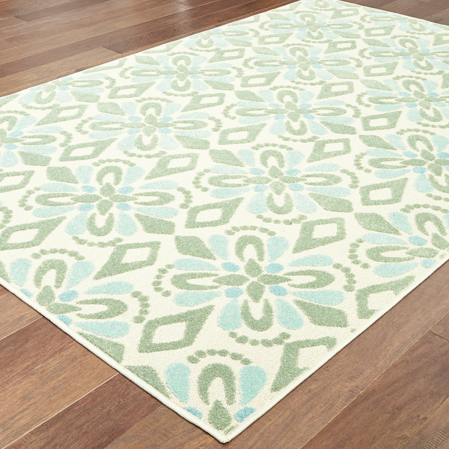 Barbados Ivory Green Casual Floral Indoor/Outdoor Rug