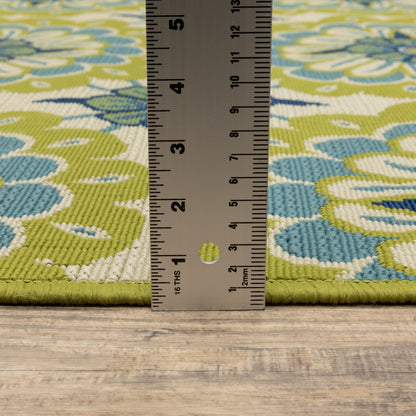 Caspian Green Ivory Transitional Floral Indoor/Outdoor Rug