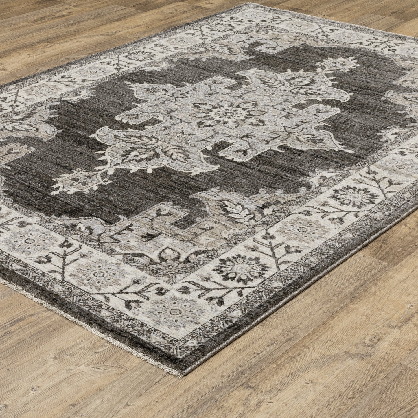 Chamberlain Grey Beige Traditional Medallion Indoor Rug