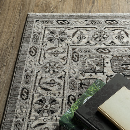 Chamberlain Grey Ivory Traditional Medallion Indoor Rug