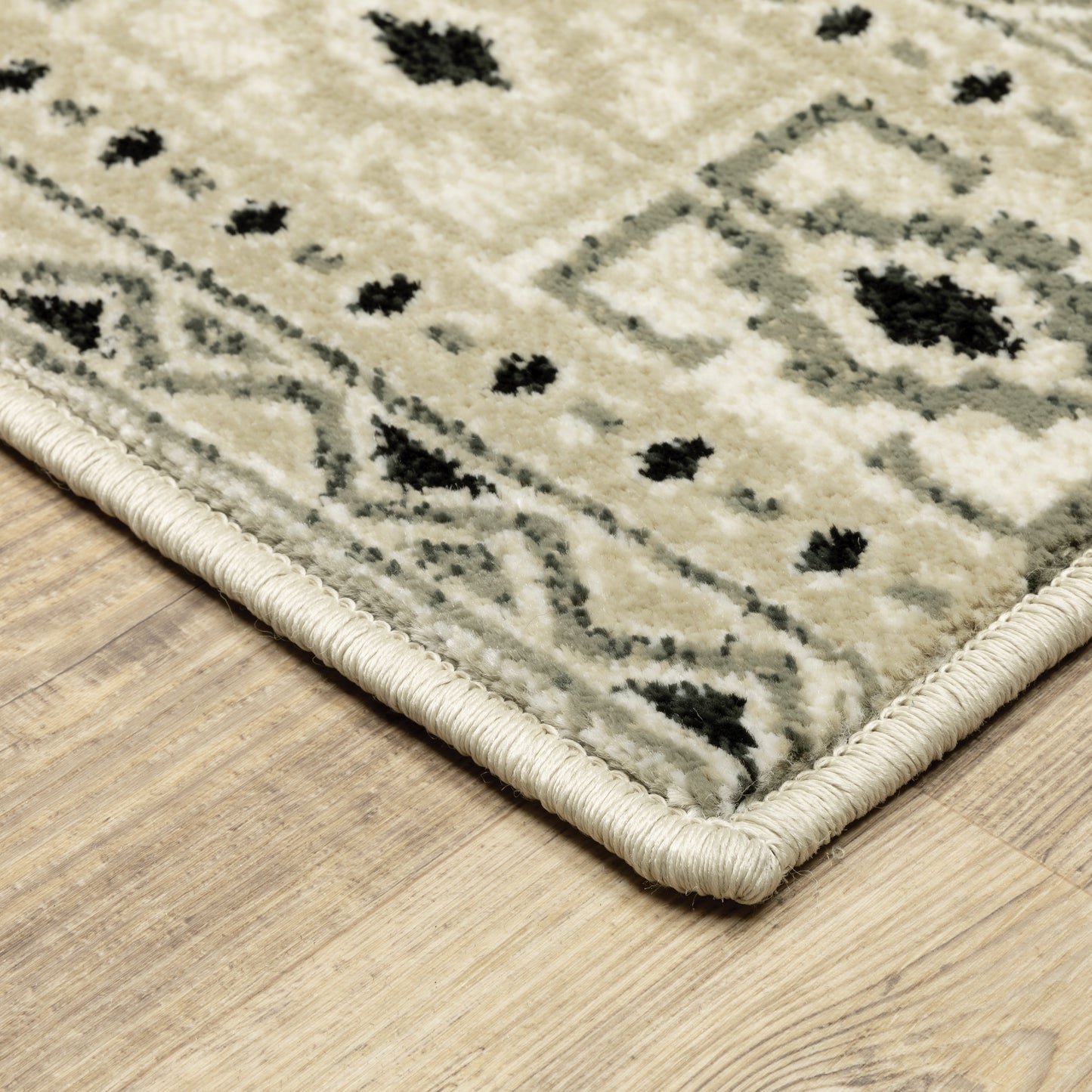 Georgia Ivory Grey Farmhouse Southwest/Lodge Indoor Rug