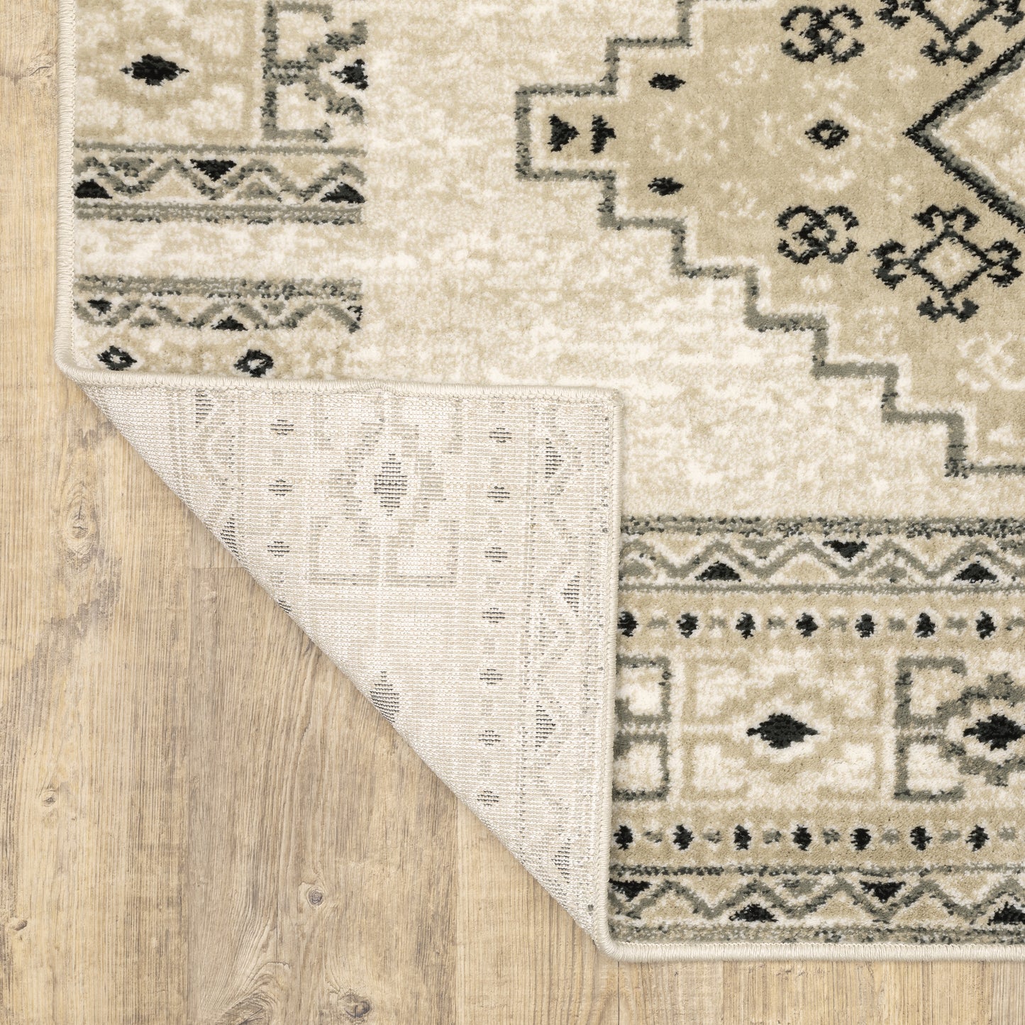 Georgia Ivory Grey Farmhouse Southwest/Lodge Indoor Rug