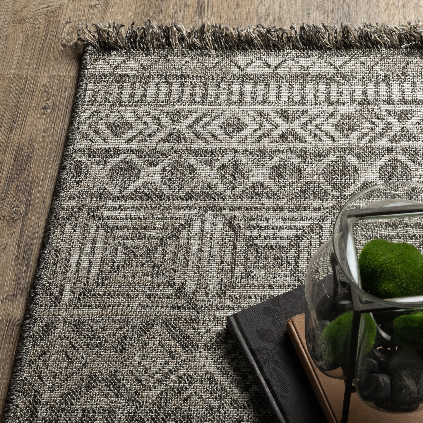 Gillian Beige Black Casual Geometric Ulimate Performance - Indoor/Outdoor Rug