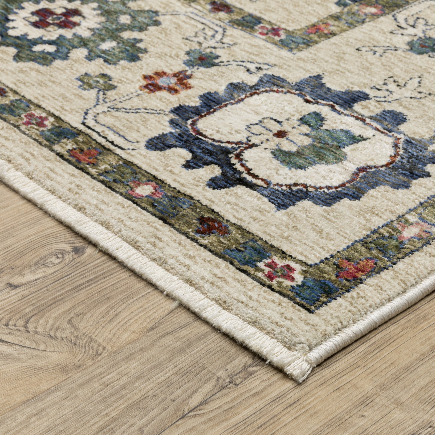 Hastings Ivory Blue Traditional Floral Indoor Rug