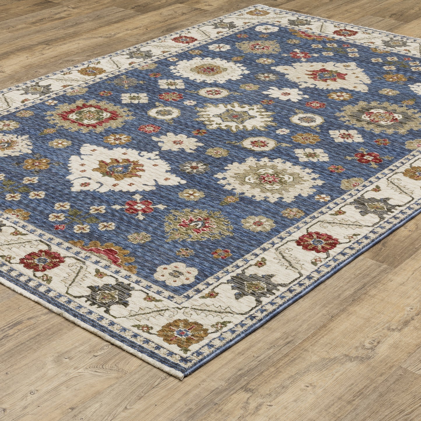 Hastings Blue Ivory Traditional Floral Indoor Rug