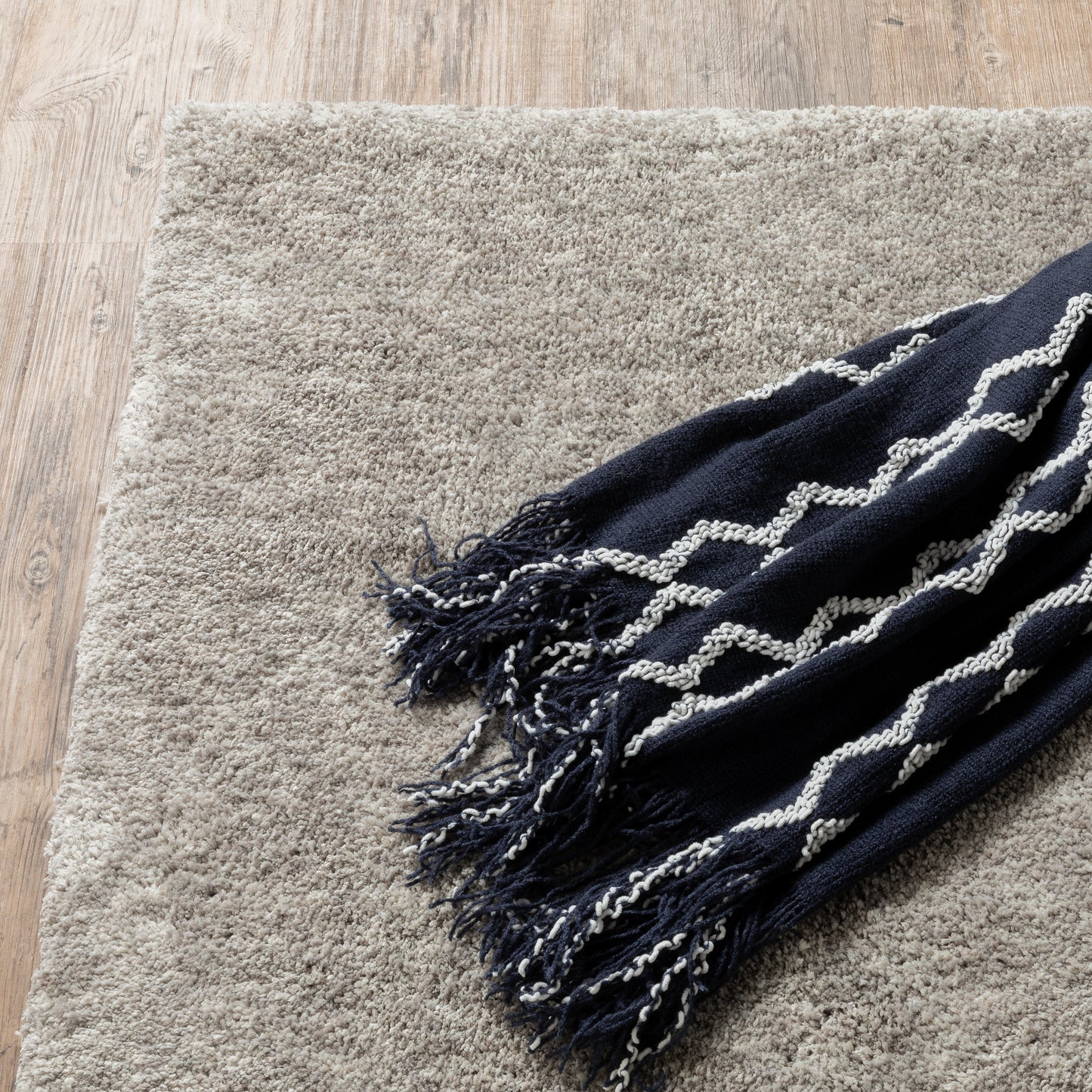 Heavenly Grey  Shag Solid Indoor Rug