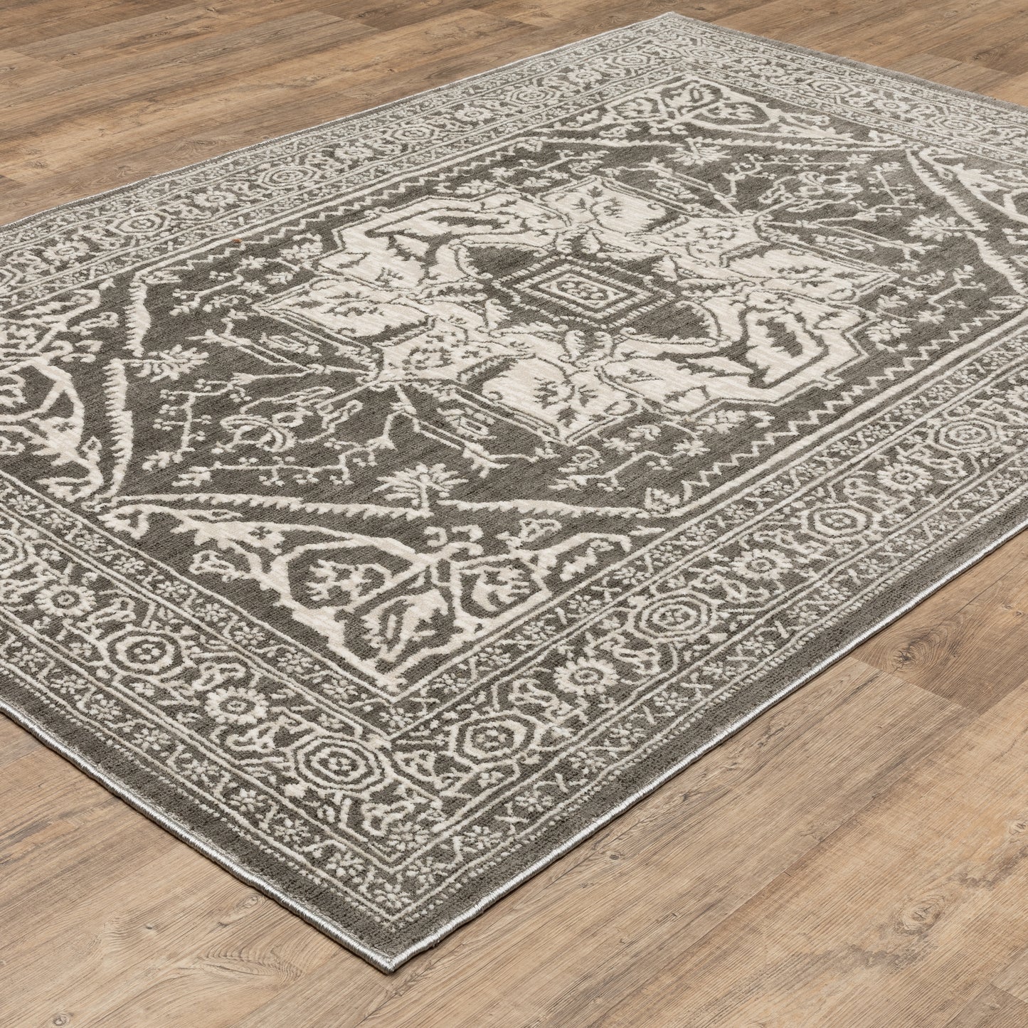 Intrigue Grey Ivory Traditional Oriental Indoor Rug