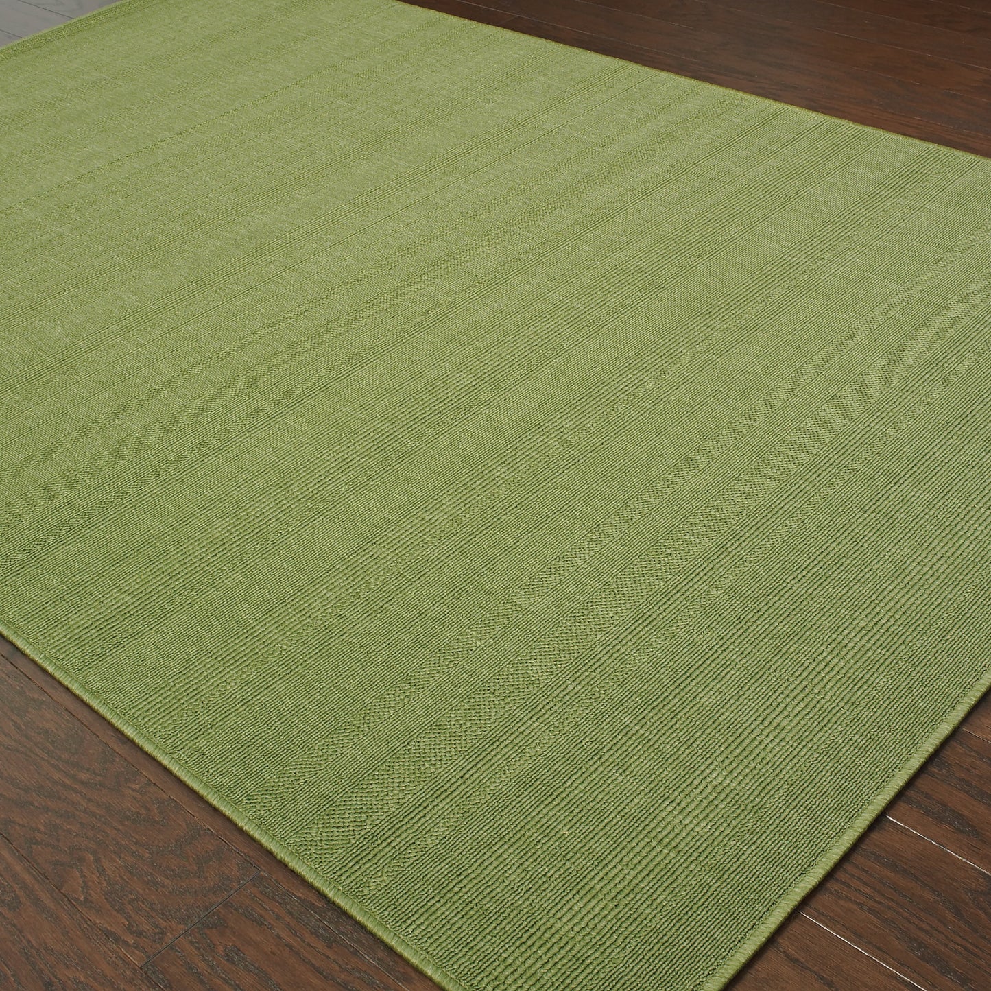 Lanai Green  Casual Solid Indoor/Outdoor Rug