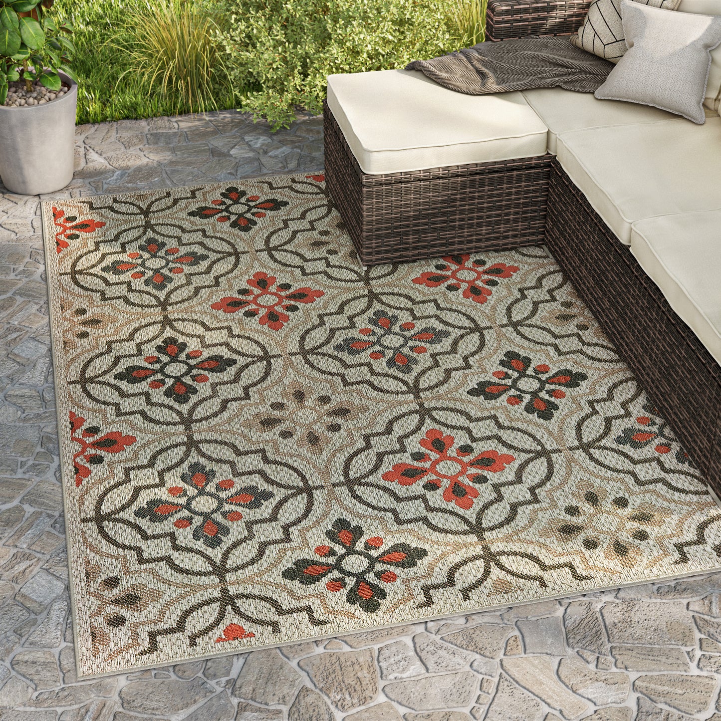 Latitude Grey Orange Global Floral Indoor/Outdoor Rug