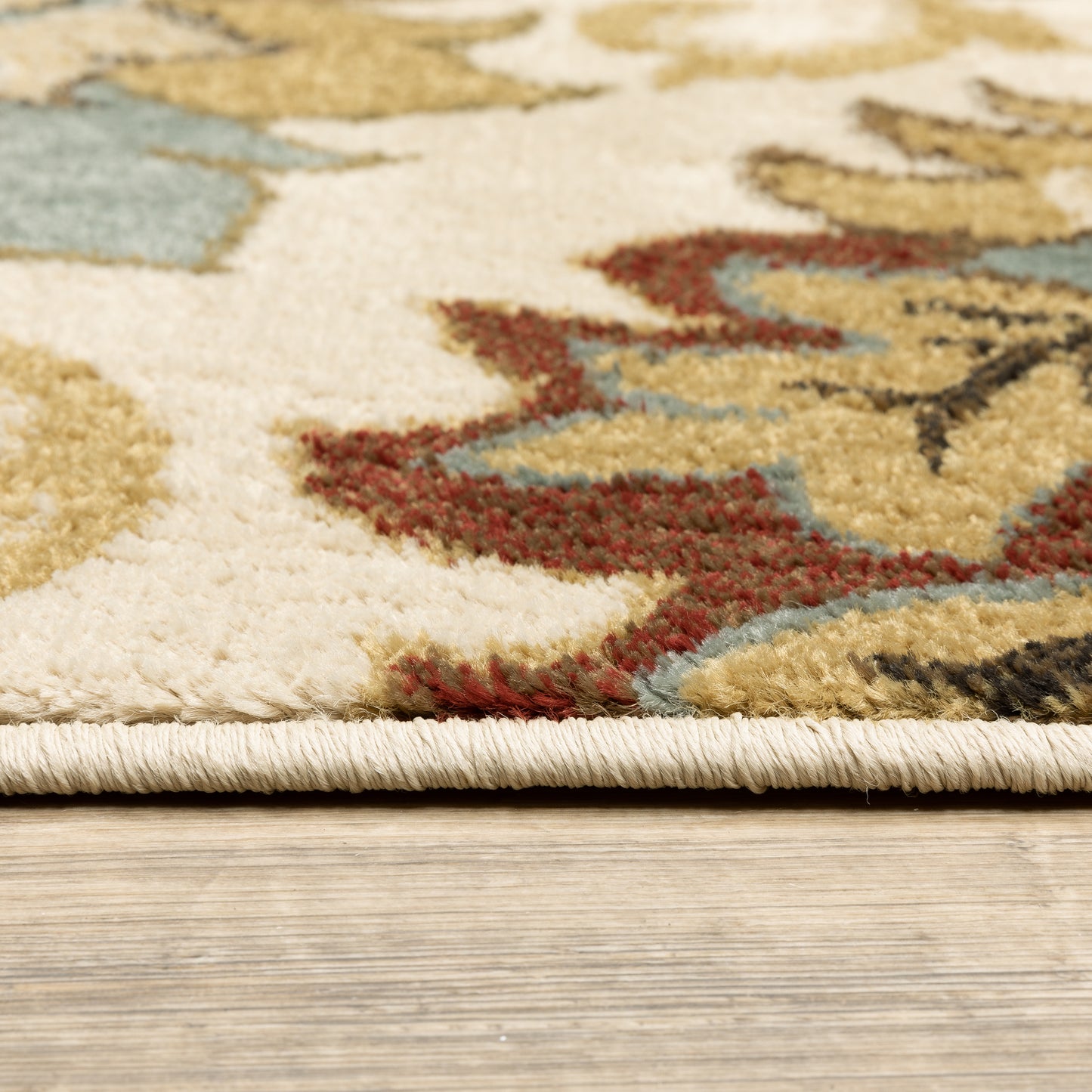 Laurel Ivory Multi Traditional Floral Indoor Rug