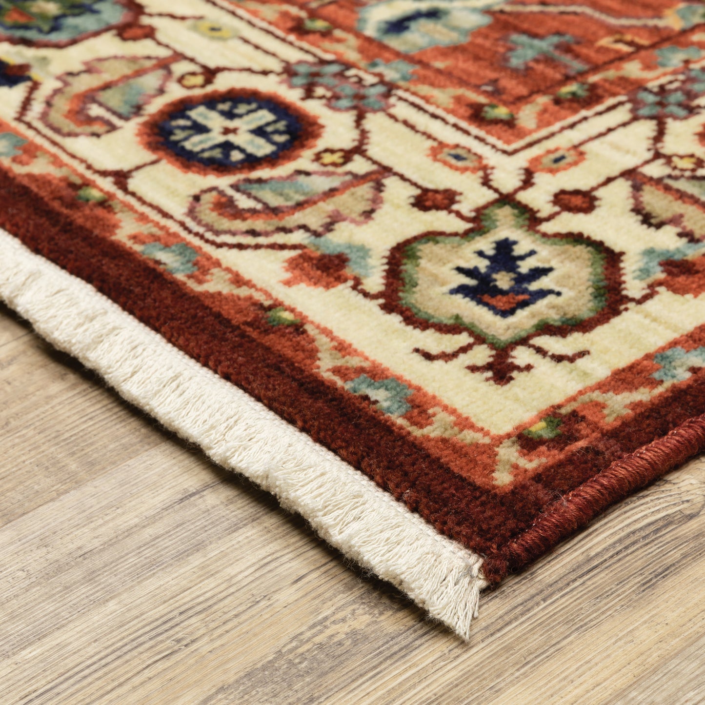 Lilihan Red Ivory Traditional Oriental Indoor Rug