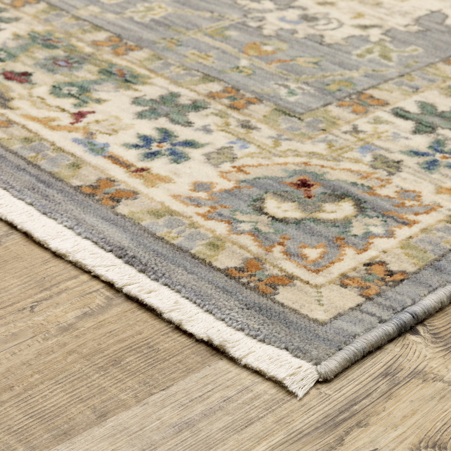 Lucca Grey Multi Traditional Oriental Indoor Rug