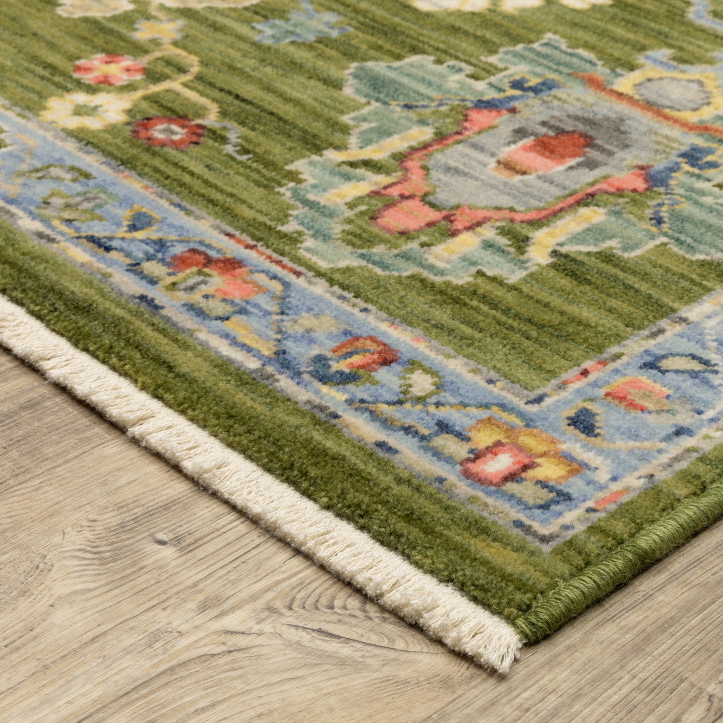 Lucca Green Multi Traditional Oriental Indoor Rug