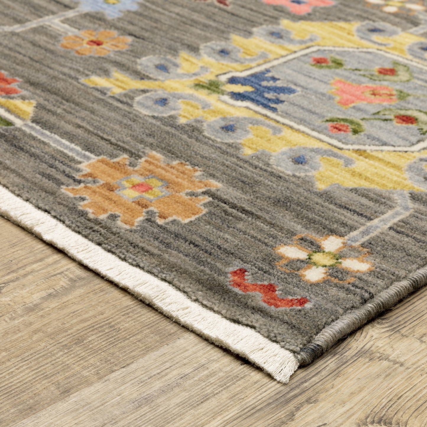 Lucca Grey Multi Traditional Oriental Indoor Rug