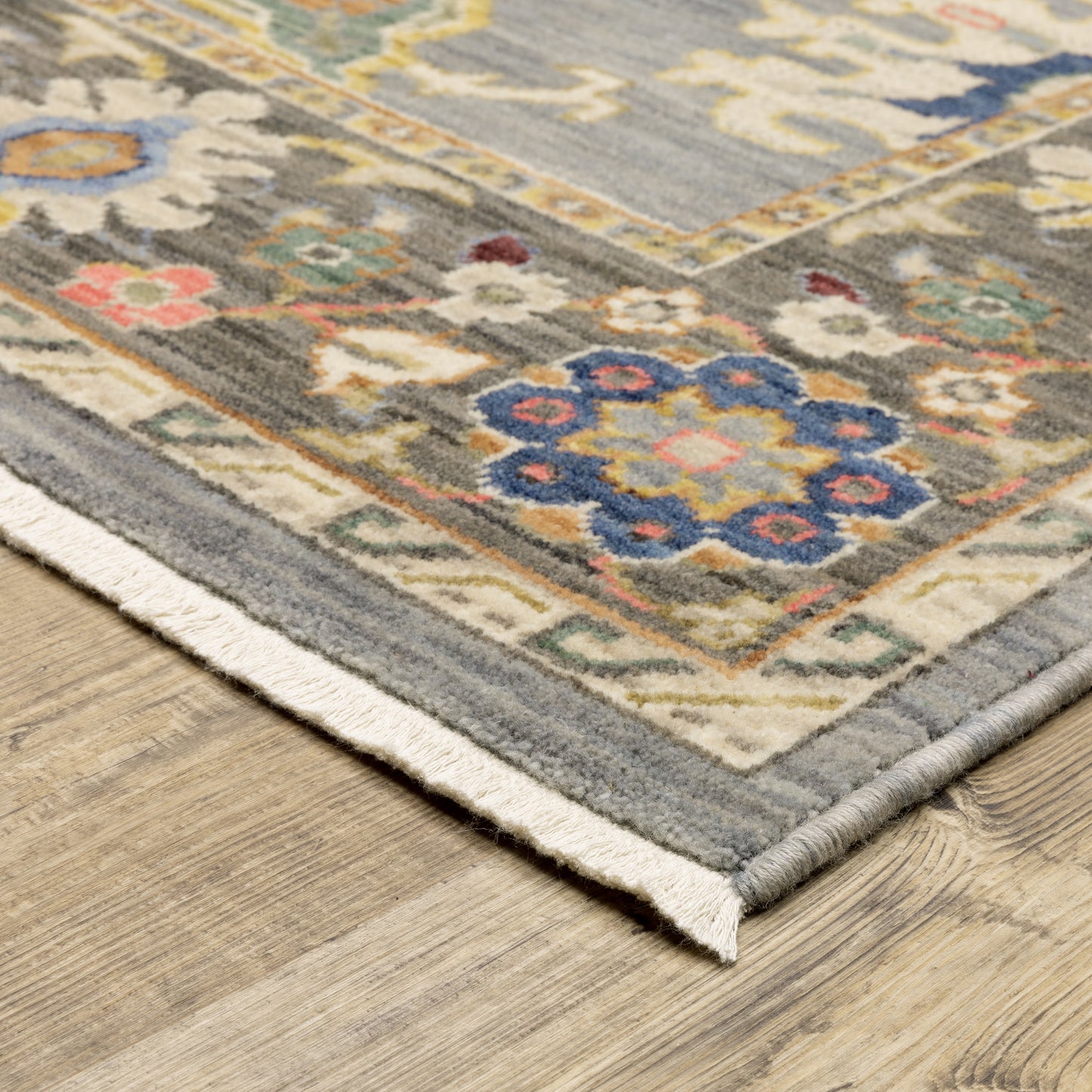 Lucca Blue Multi Traditional Oriental Indoor Rug