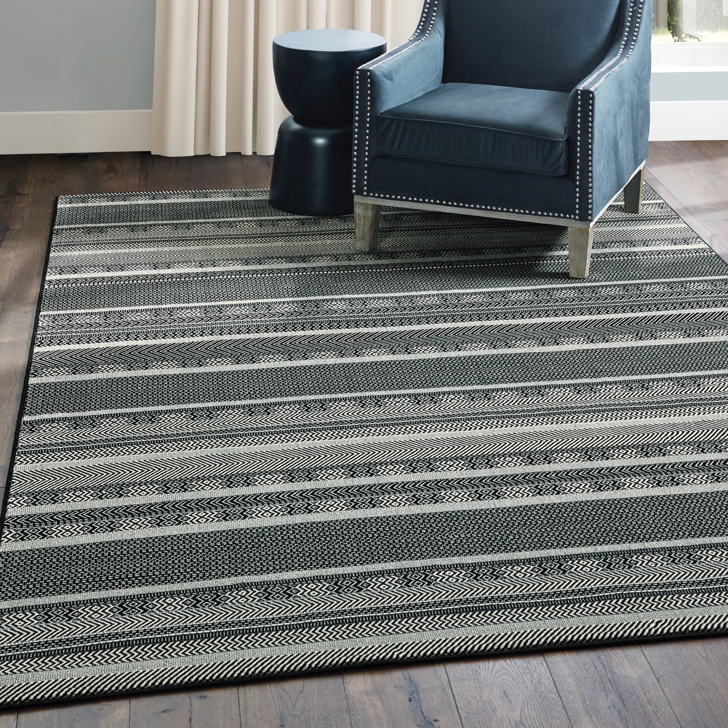 Luna Black Ivory Transitional Geometric Indoor Rug