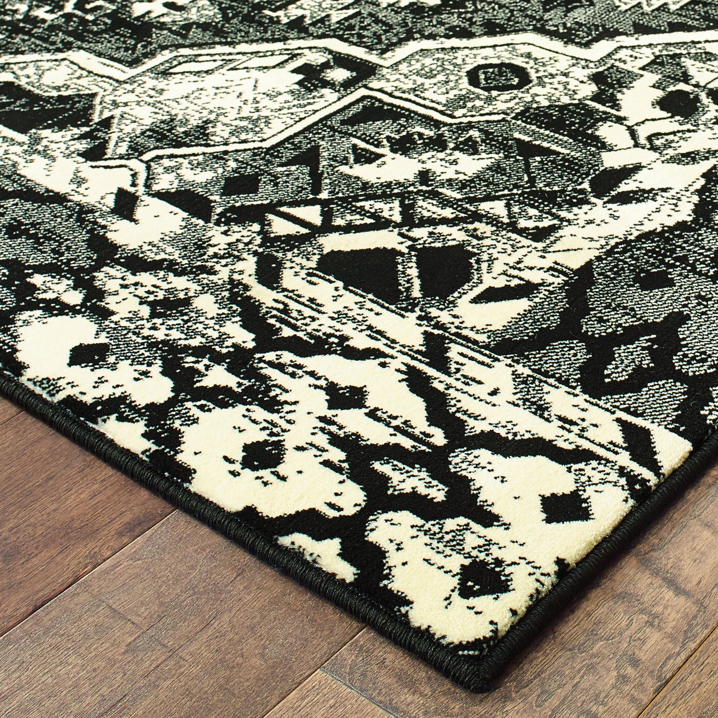 Luna Black Ivory Global Southwest/Lodge Indoor Rug