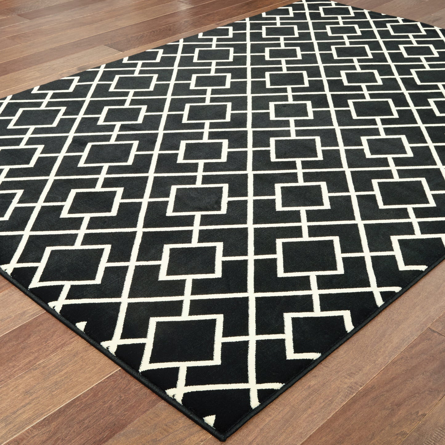 Luna Black Ivory Casual Geometric Indoor Rug