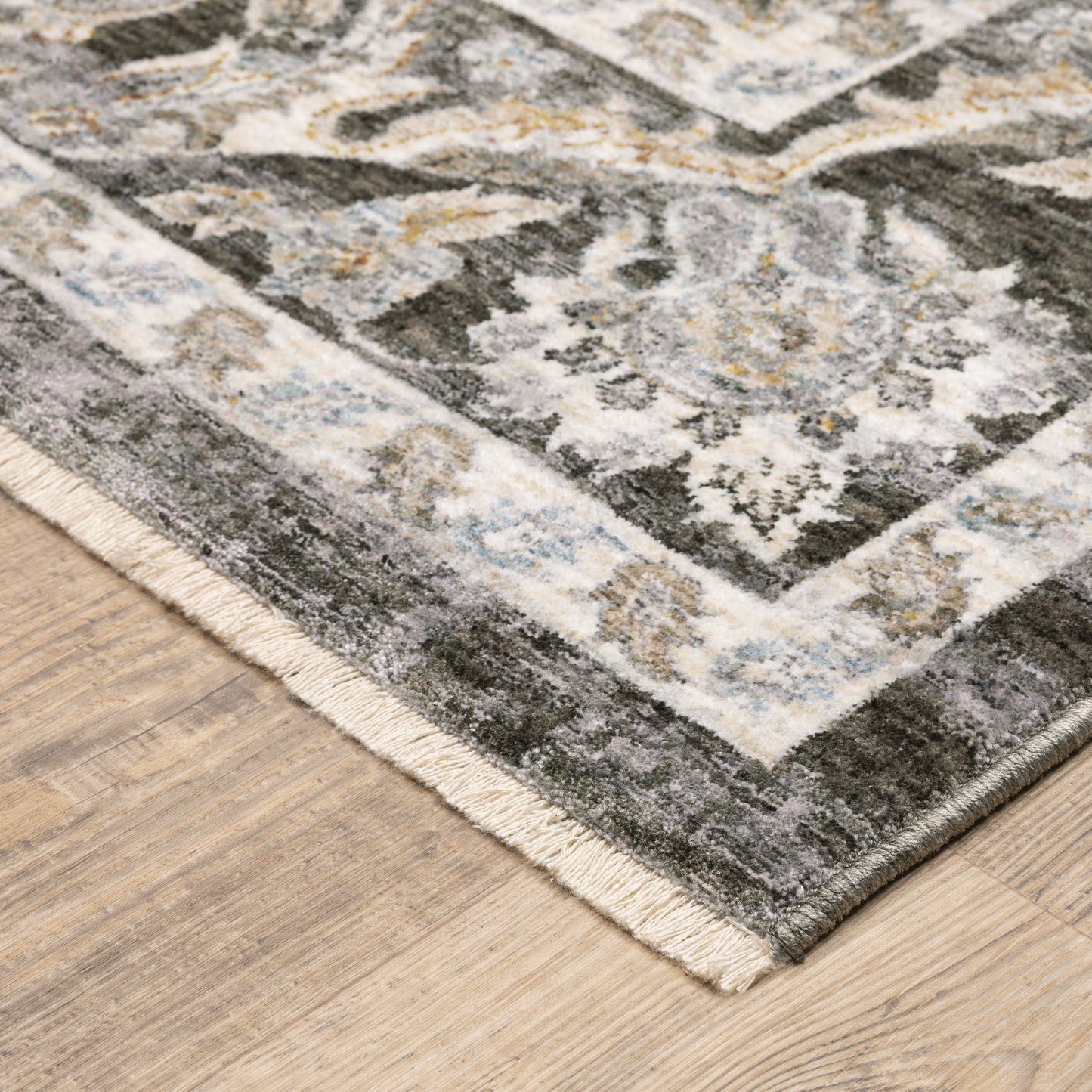 Maharaja Grey Ivory Traditional Oriental Indoor Rug